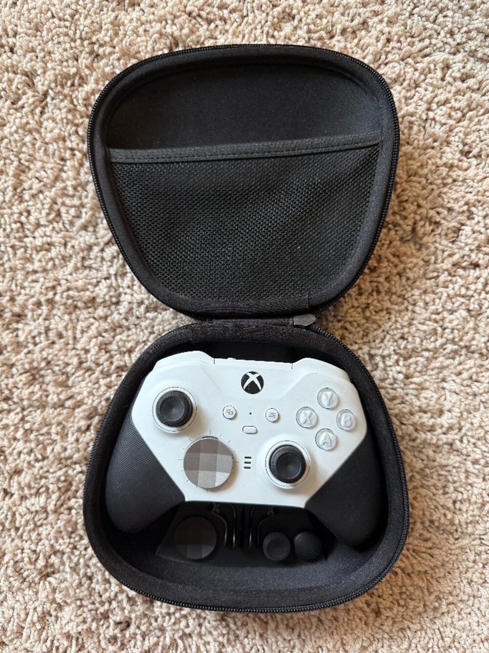 Xbox Elite Series 2 Core controller and accessories